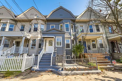 296 Ege Ave #1 Photo 1
