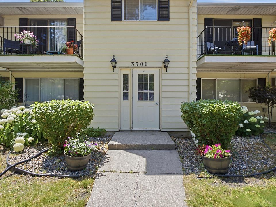 1st image of 3306 2nd St N #D-30