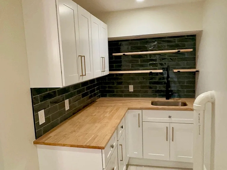 1815 Forest Ave — Photo 13