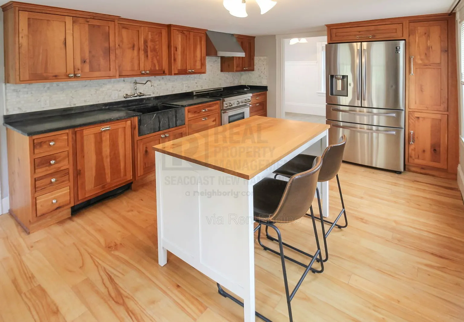 2 bed, 1.5 bath, 1315 sqft, $3,100 — Photo 4