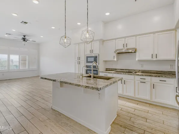 15550 S 5TH Avenue #240, Phoenix, AZ 85045