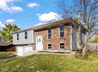 7709 Inverness Dr, Indianapolis, IN