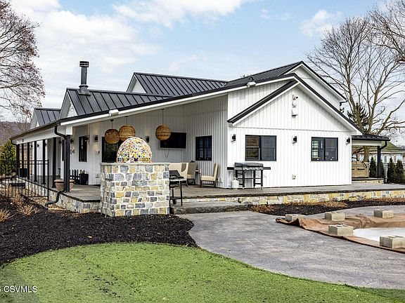 4th image of 529-533 Liberty Valley Rd