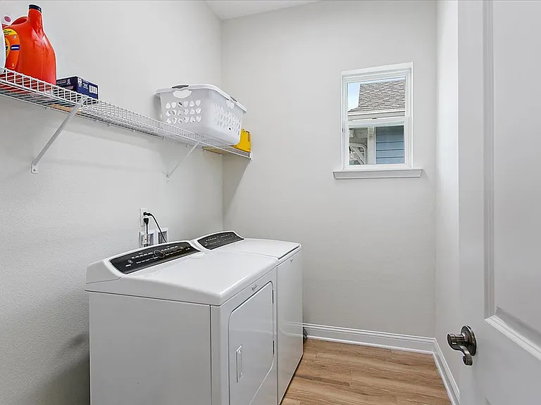 464 Park Forest Dr — Photo 23