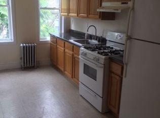 3089 43rd St APT 3R, Astoria, NY 11103