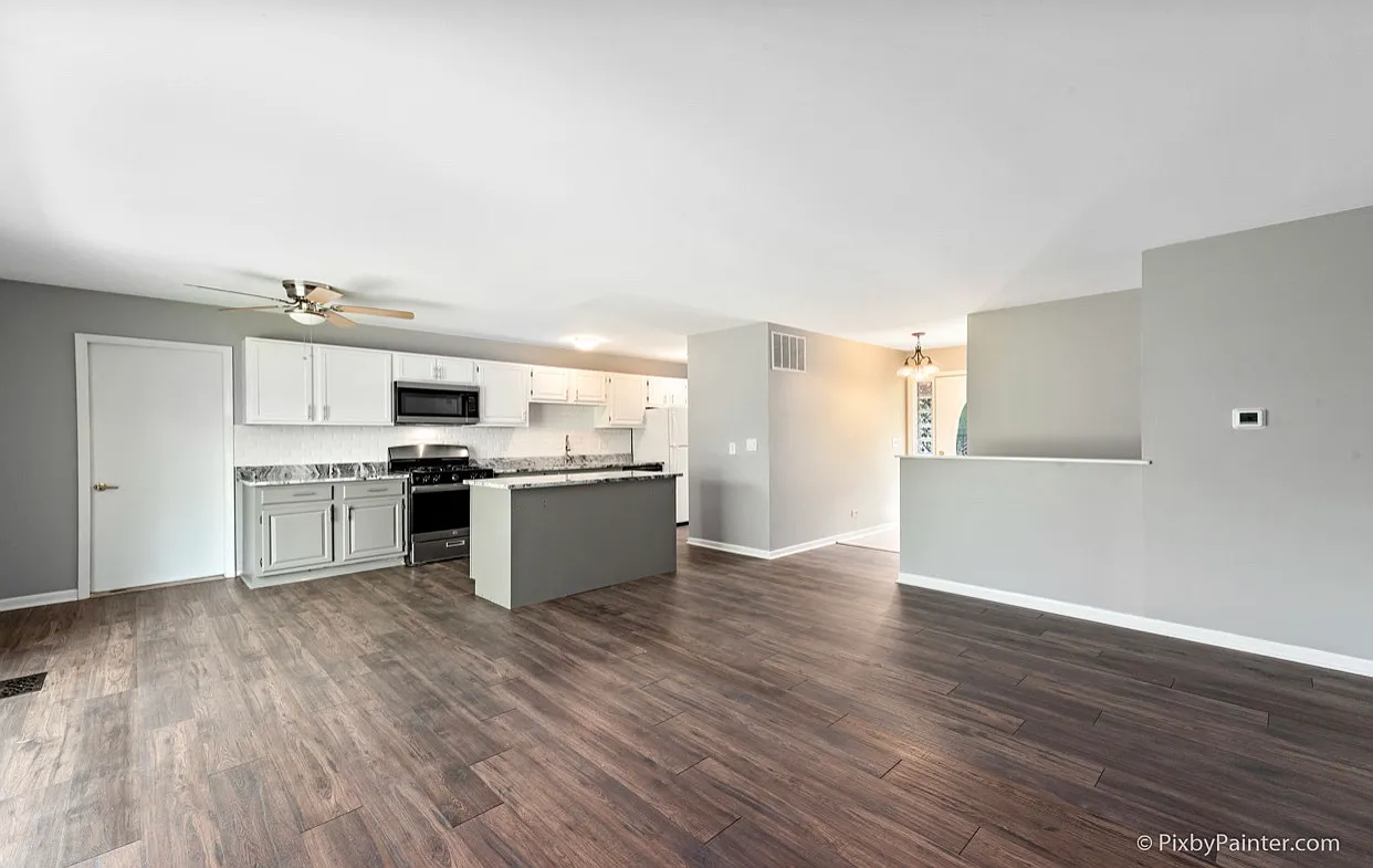 2 bed, 922 sqft, $2,350 — Photo 4