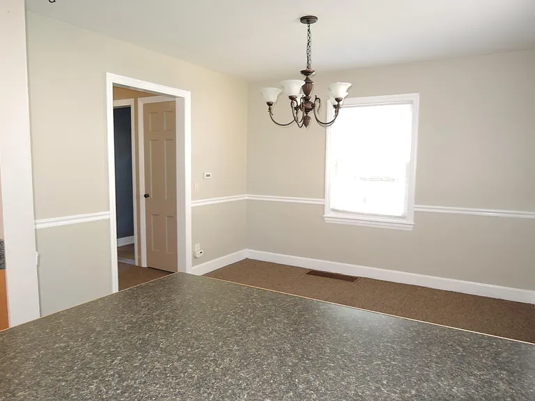 237 Merrill St — Photo 5