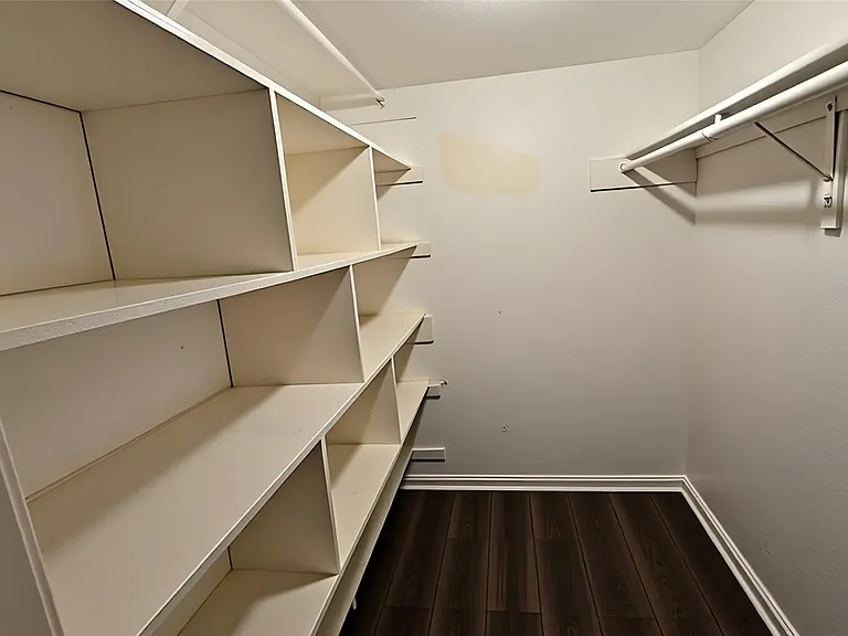 7400 Bellerive Dr #1204 — Photo 13
