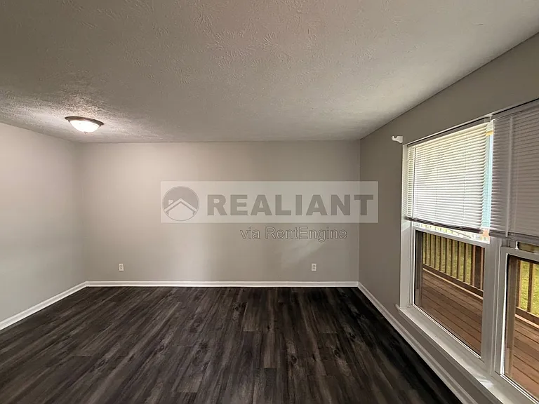 2021 Cambridge Dr #10 — Photo 13