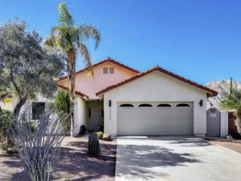 1st image of 54905 Avenida Herrera