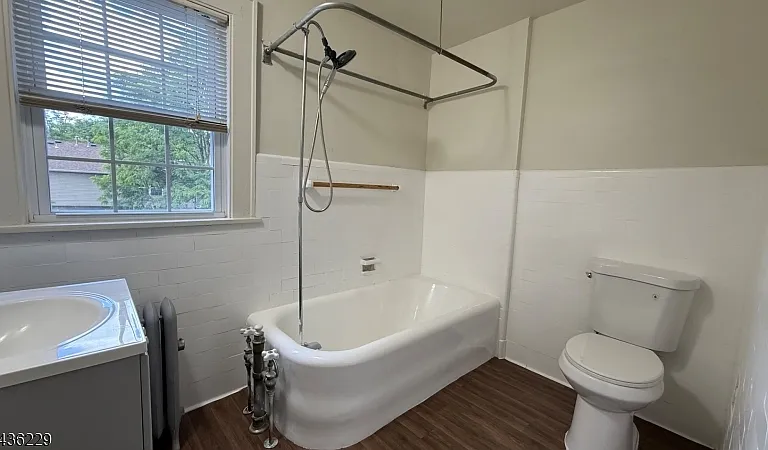 1126 Kensington Ave — Photo 13