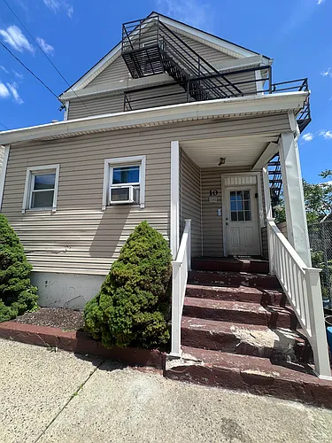 10 Hope Ave #4 Photo 1