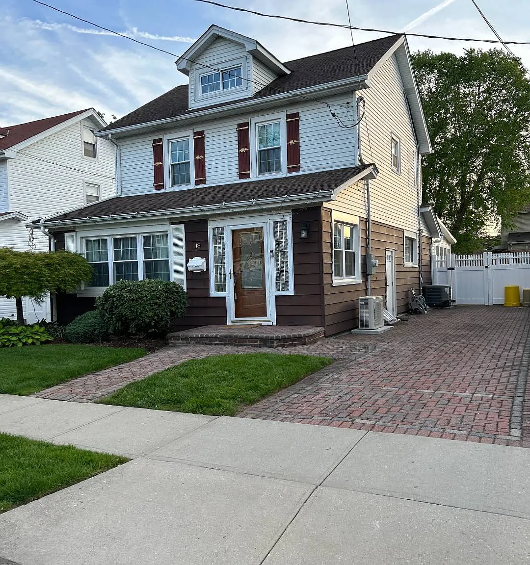 3 bed, 1.5 bath, $4,400 — Photo 1