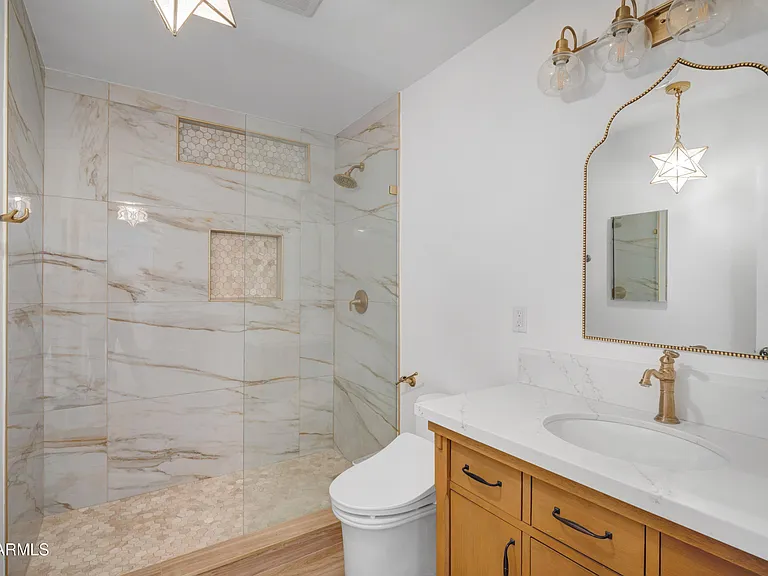4028 E Edgemont Ave — Photo 26