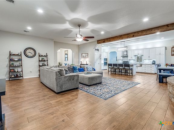 5th image of 770 Lone Oak Rd