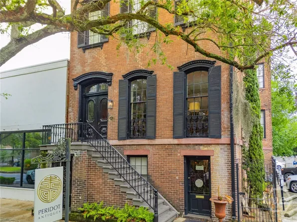 10 W Liberty Street, Savannah, GA 31401