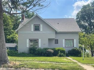 516 N Elm St, Greenville, IL