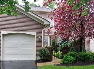 249 Westervelt Ln, Mahwah, NJ 07430