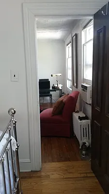 Rented by Alexander Bilu, LREB | media 15