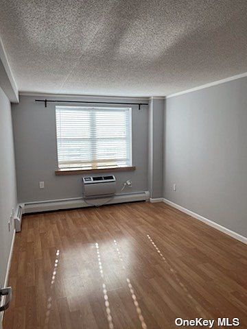 1st image of 2 21 Beach St