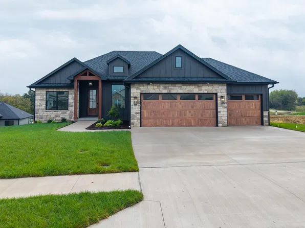 5216 Stormy Dr, Columbia, MO 65203