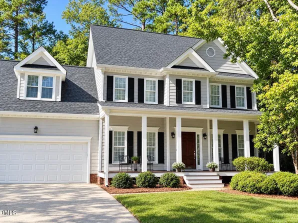 208 Wild Holly Ln, Holly Springs, NC 27540