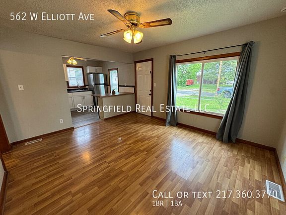 3rd image of 562 W Elliott Ave