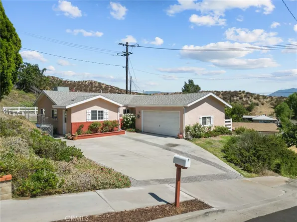 27946 Carvel Dr, Santa Clarita, CA 91351