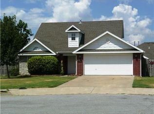 3424 Acorn Falls Ln, Springdale, AR 72764