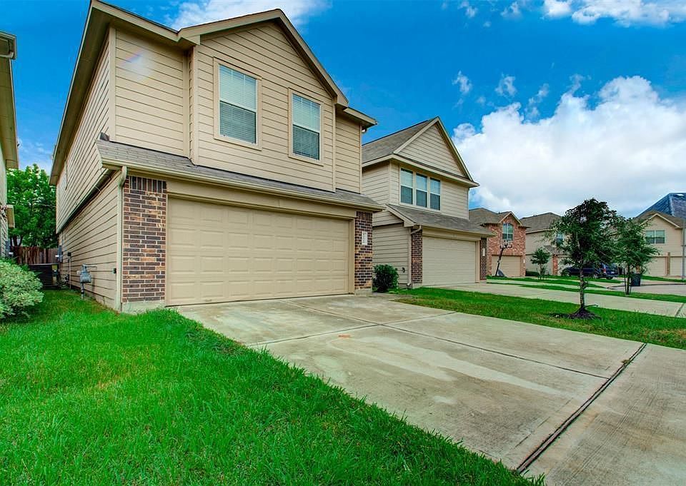 1st image of 15518 Kiplands Bend Dr
