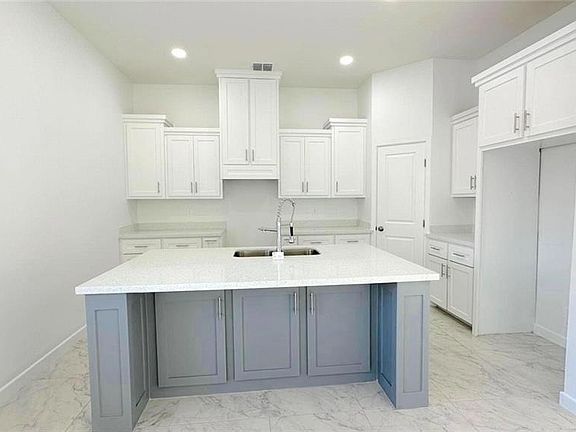 2nd image of 1416 S New Jersey St
