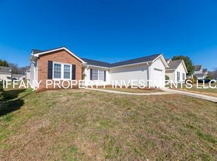 2736 Fairstone Ave, Charlotte, NC 28269