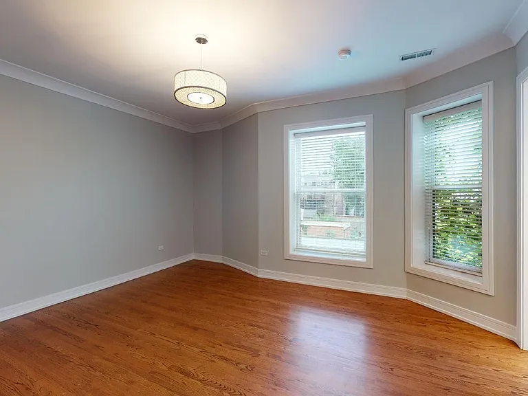 3967 S Drexel Blvd — Photo 13