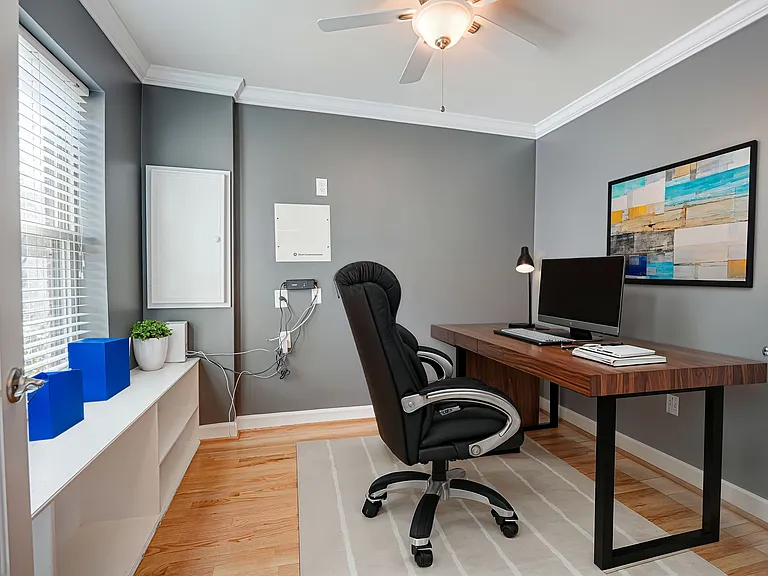 2608 S Kenmore Ct — Photo 18