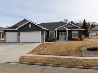 2001 Mesquite Loop, Bismarck, ND 58503