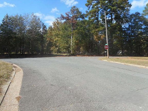 4th image of 100 Drake Dr