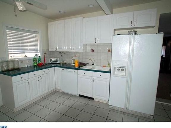 5th image of 1330 Maryland Ave