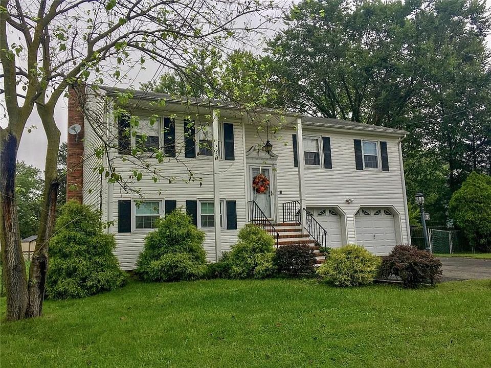 2nd image of 1520 New Durham Rd