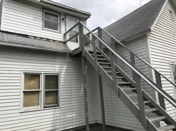 61 S 19th St, Terre Haute, IN 47807