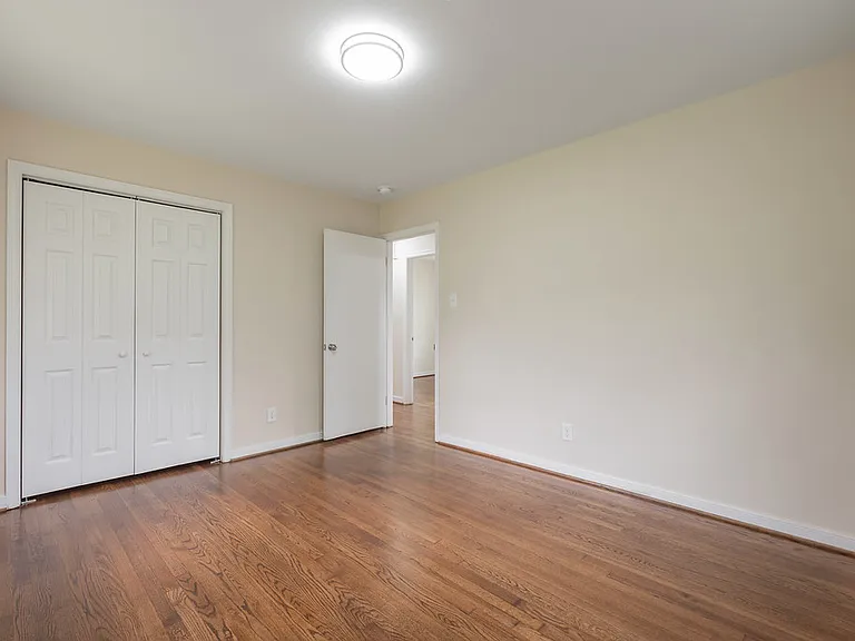 8711 Lakefront Dr — Photo 19