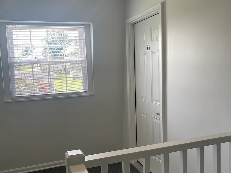 1020 E Main St #6 — Photo 19