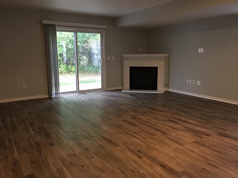 3329 Park Ridge Ln NE — Photo 8