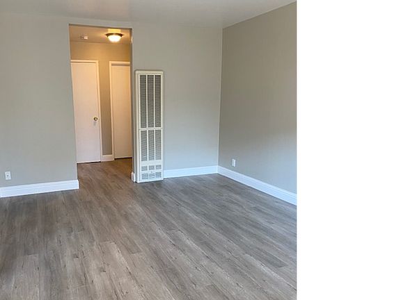 3rd image of 6840 Macarthur Blvd #6838