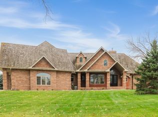 942 Spyglass Cir, Dakota Dunes, SD 57049