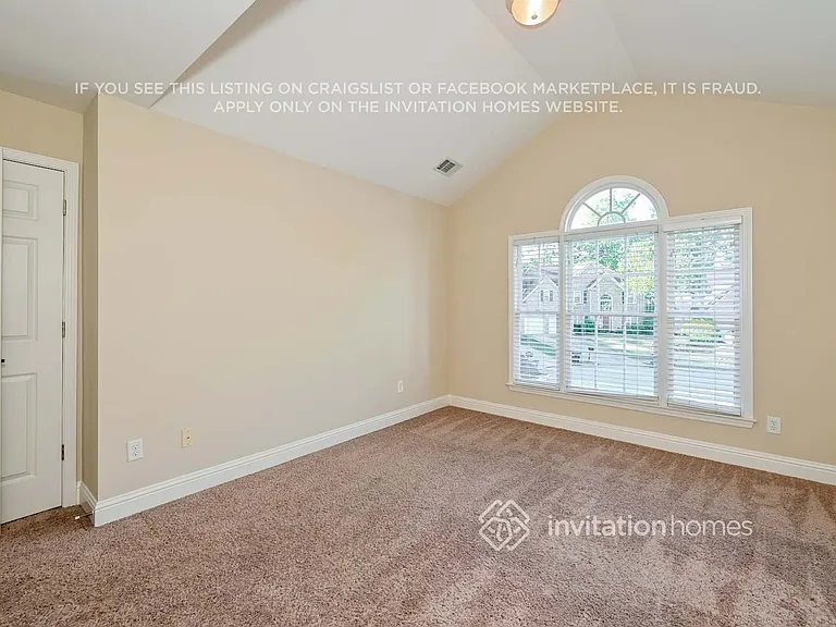 913 Daylight Cir — Photo 14