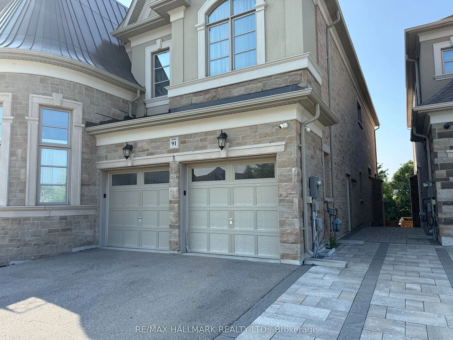 3 bed, $2,980 — Photo 2