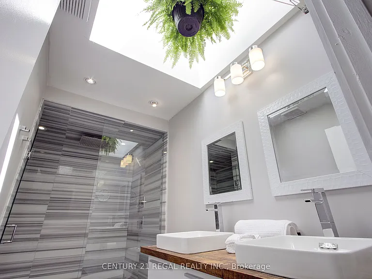 48 Michener Ct — Photo 26