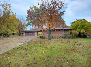 24500 Hilltop Dr, Beachwood, OH