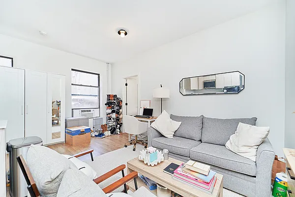 Rented by Living New York | media 8