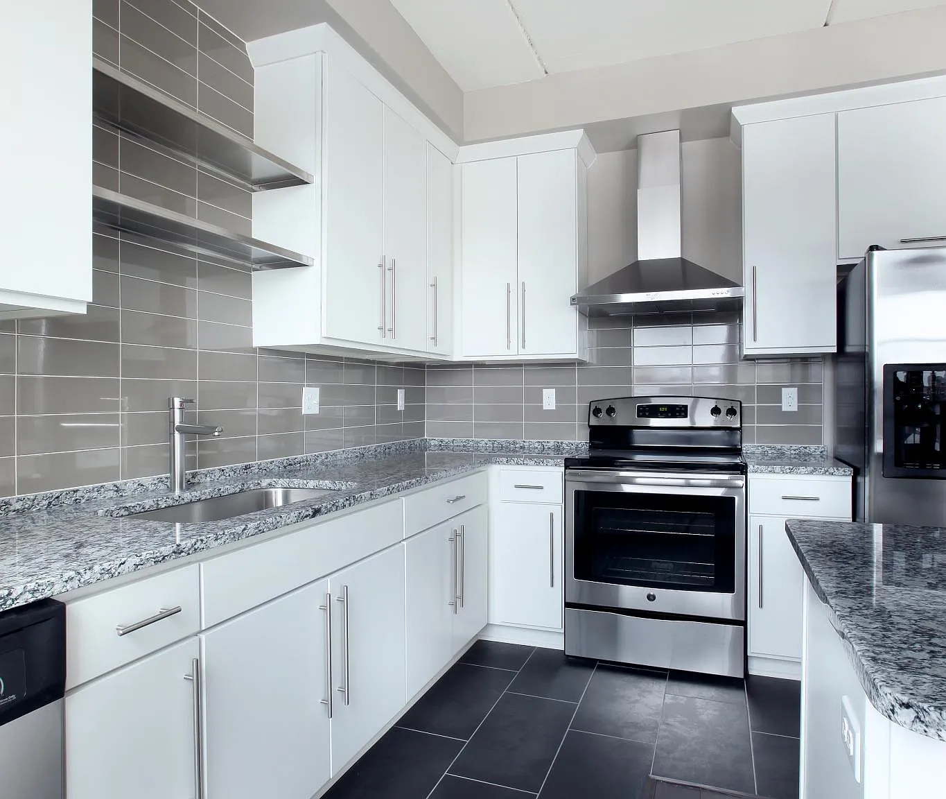 26 Cherry Street Apartments — Photo 4